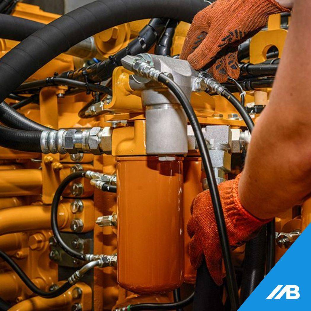 Hydraulic filter heavy equipment contamination control