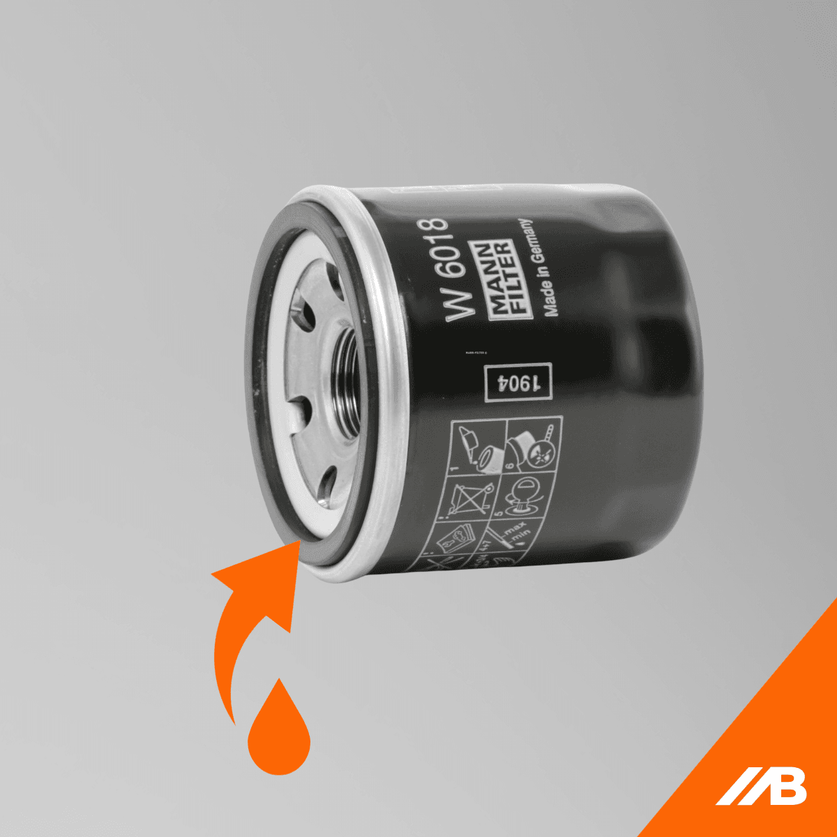 Oil filter seal lubrication